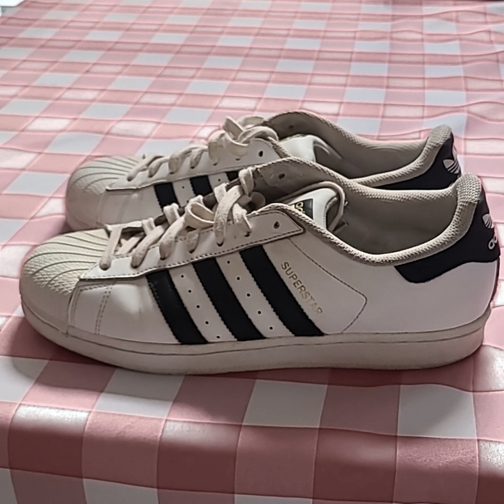 Adidas Superstar sneakers sz 10